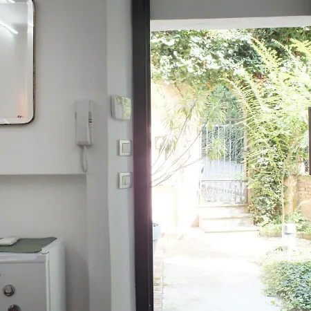 Loft Garden In Bologna's Heart Ospedale Rizzoli Lägenhet