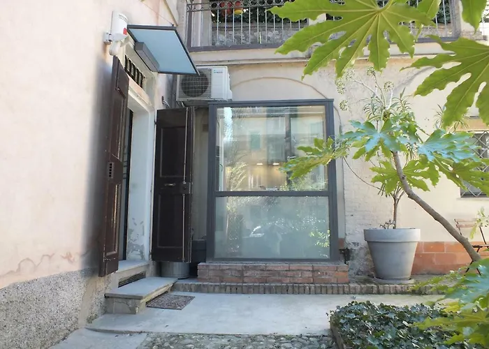 Apartment Loft Garden In Bologna's Heart Ospedale Rizzoli