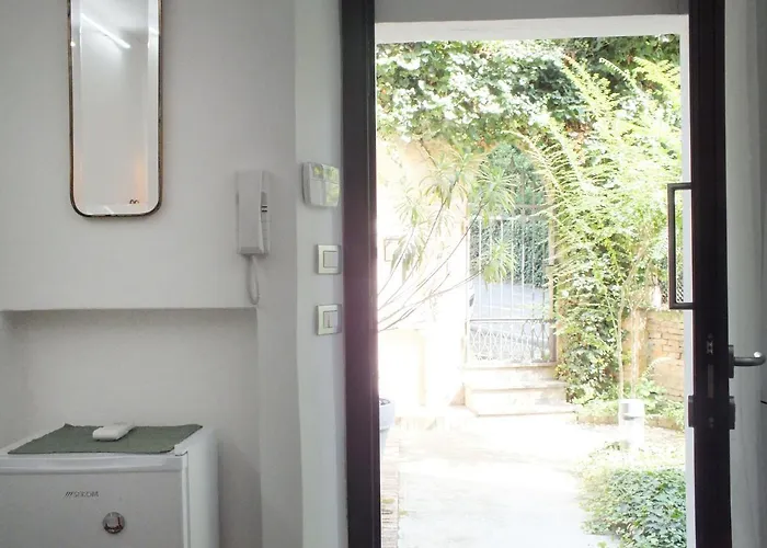 Loft Garden In Bologna's Heart Ospedale Rizzoli Apartment