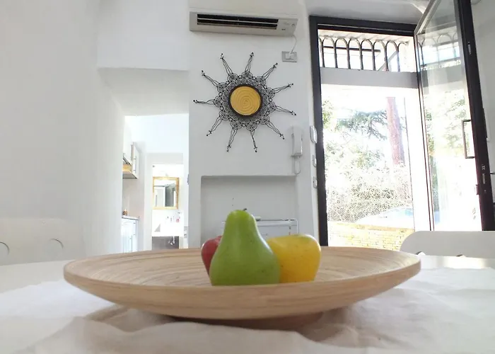 Loft Garden In Bologna's Heart Ospedale Rizzoli شقة