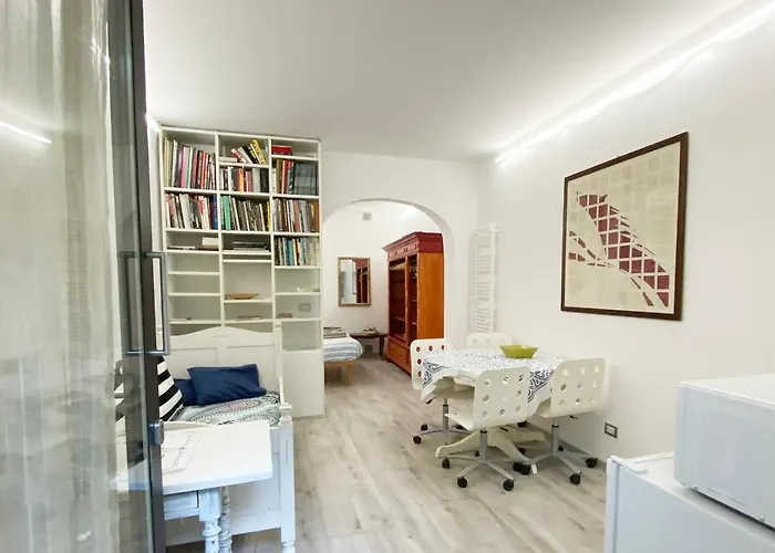 Loft Garden In Bologna's Heart Ospedale Rizzoli Lägenhet