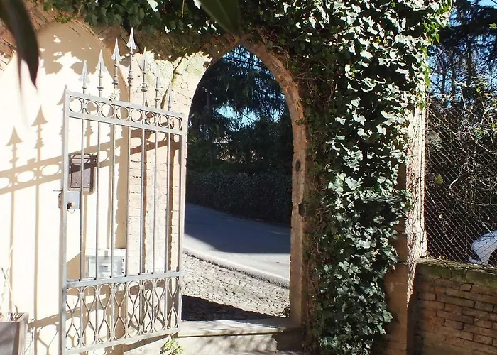 Loft Garden In Bologna's Heart Ospedale Rizzoli Lägenhet Bologna